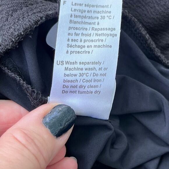 DJT Women’s Black Flared Pleated Skater Skirt w/ Built-In Shorts | Size L - Picture 7 of 10